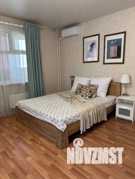 1-к квартира, посуточно, 42м2, 2/18 этаж