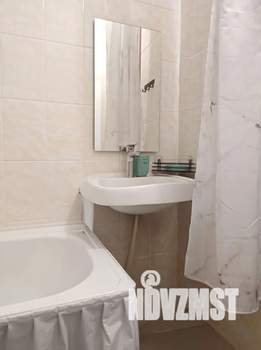 Студия квартира, посуточно, 38м2, 11/17 этаж