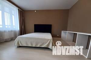1-к квартира, посуточно, 35м2, 4/24 этаж