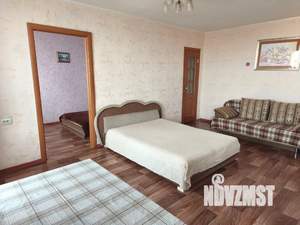 2-к квартира, посуточно, 45м2, 5/5 этаж