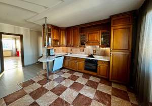 5-к квартира, на длительный срок, 143м2, 8/10 этаж