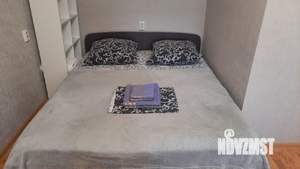 1-к квартира, посуточно, 42м2, 3/10 этаж