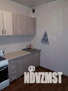 1-к квартира, посуточно, 34м2, 4/10 этаж