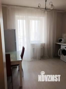 1-к квартира, посуточно, 36м2, 2/9 этаж
