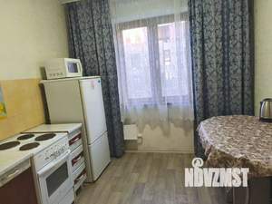 1-к квартира, посуточно, 40м2, 3/10 этаж