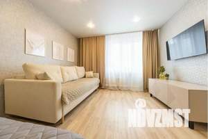 1-к квартира, посуточно, 38м2, 7/10 этаж