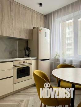 2-к квартира, посуточно, 53м2, 1/1 этаж