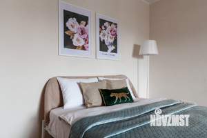 1-к квартира, посуточно, 42м2, 8/10 этаж