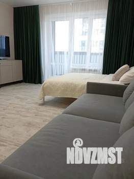 Студия квартира, посуточно, 39м2, 10/17 этаж