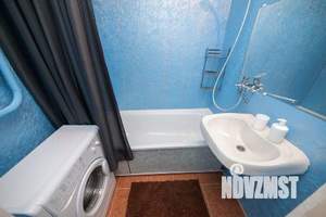 2-к квартира, посуточно, 54м2, 1/1 этаж