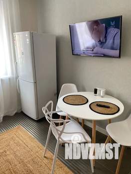 1-к квартира, посуточно, 38м2, 4/10 этаж