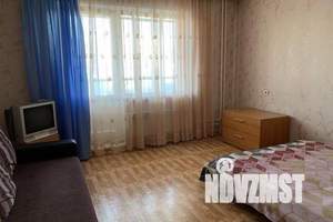 1-к квартира, посуточно, 35м2, 2/10 этаж
