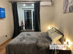 Студия квартира, посуточно, 28м2, 3/17 этаж