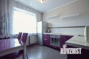 1-к квартира, посуточно, 36м2, 3/10 этаж