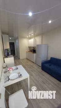 Студия квартира, посуточно, 33м2, 3/10 этаж