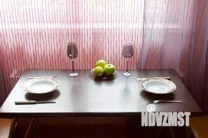 1-к квартира, посуточно, 45м2, 4/23 этаж