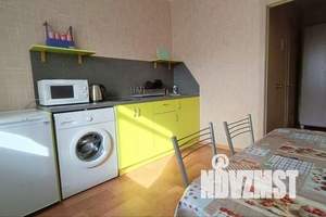 1-к квартира, посуточно, 42м2, 14/16 этаж