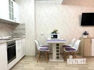 Студия квартира, посуточно, 40м2, 7/17 этаж