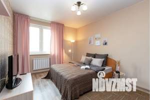 1-к квартира, посуточно, 40м2, 7/24 этаж