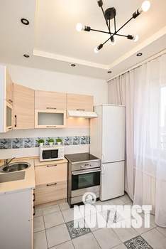 1-к квартира, посуточно, 35м2, 6/17 этаж