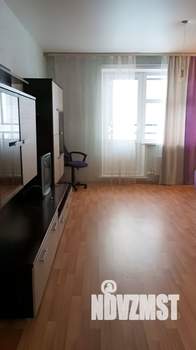 Студия квартира, на длительный срок, 38м2, 10/18 этаж