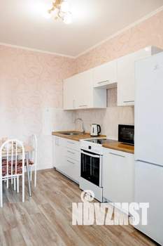 1-к квартира, посуточно, 42м2, 6/10 этаж