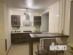 Студия квартира, посуточно, 40м2, 1/5 этаж