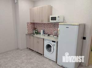 Студия квартира, посуточно, 33м2, 1/17 этаж
