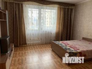 1-к квартира, посуточно, 42м2, 2/10 этаж