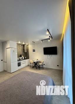 Студия квартира, посуточно, 32м2, 22/25 этаж