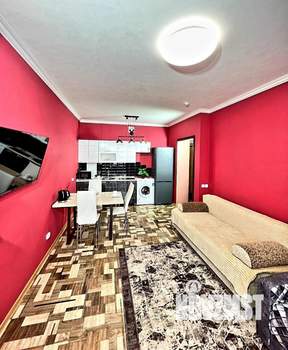 2-к квартира, посуточно, 40м2, 1/1 этаж