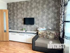 1-к квартира, посуточно, 37м2, 8/16 этаж