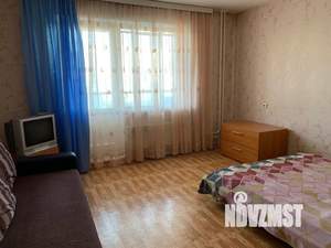 1-к квартира, посуточно, 42м2, 2/10 этаж