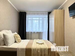 1-к квартира, посуточно, 32м2, 3/5 этаж