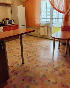 1-к квартира, на длительный срок, 56м2, 5/10 этаж