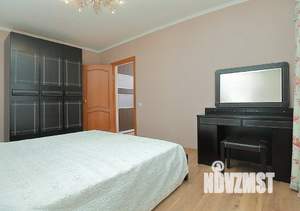 1-к квартира, посуточно, 61м2, 1/1 этаж