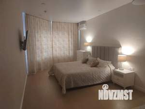 Студия квартира, посуточно, 32м2, 15/17 этаж