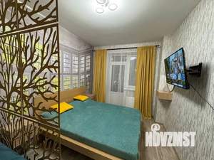 Студия квартира, посуточно, 35м2, 8/25 этаж