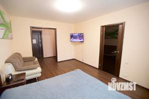 1-к квартира, посуточно, 42м2, 6/10 этаж