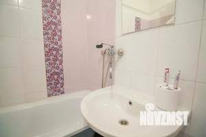 1-к квартира, посуточно, 42м2, 2/15 этаж