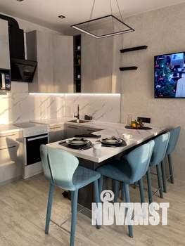 2-к квартира, посуточно, 42м2, 22/25 этаж