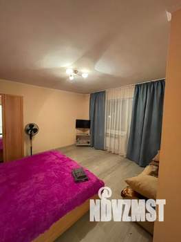 1-к квартира, посуточно, 37м2, 4/9 этаж