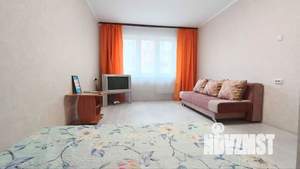 1-к квартира, посуточно, 40м2, 2/10 этаж