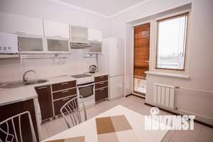 1-к квартира, посуточно, 40м2, 9/17 этаж