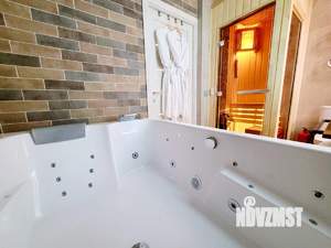 Студия квартира, посуточно, 40м2, 2/17 этаж