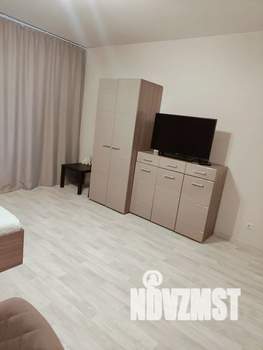 Студия квартира, посуточно, 37м2, 13/16 этаж