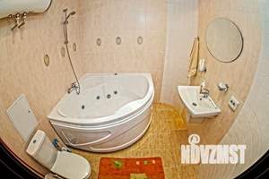 1-к квартира, посуточно, 56м2, 1/1 этаж