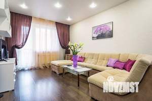 1-к квартира, посуточно, 54м2, 1/1 этаж