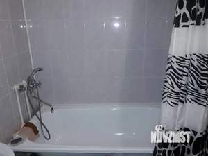 1-к квартира, посуточно, 42м2, 3/15 этаж