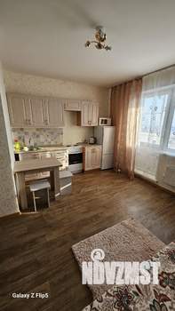 Студия квартира, посуточно, 28м2, 12/16 этаж